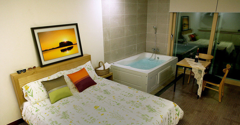 Sea Stay Hotel Jeju Exterior photo