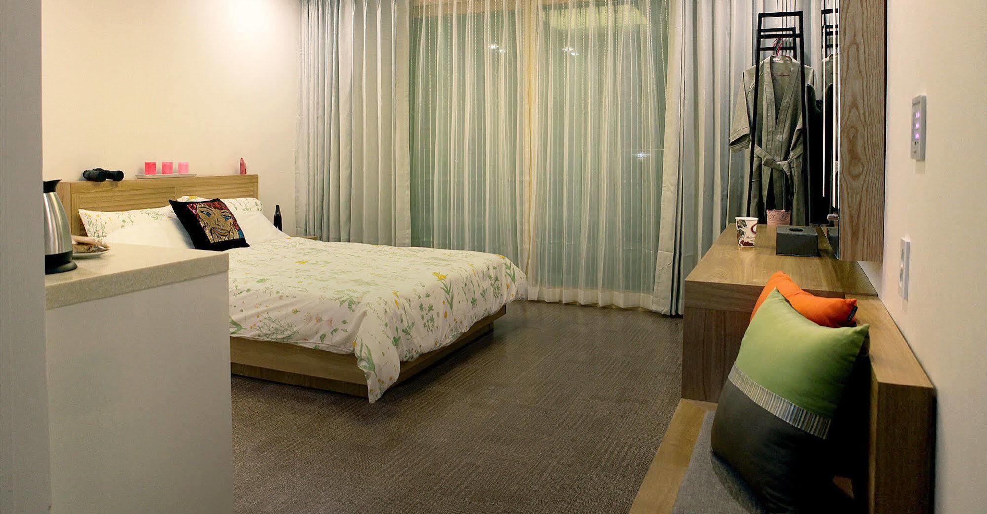 Sea Stay Hotel Jeju Exterior photo